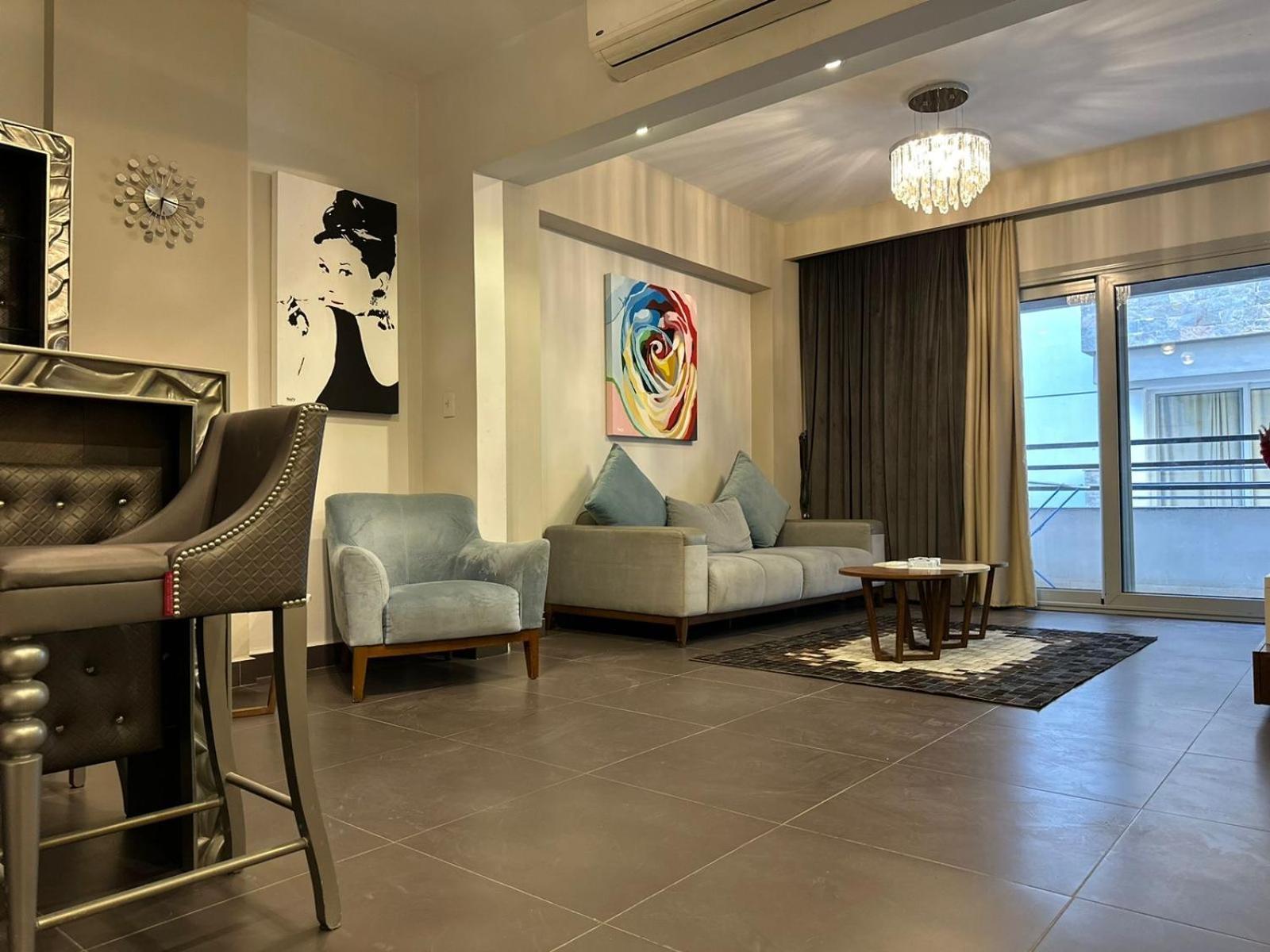 Апартаменти Modern *